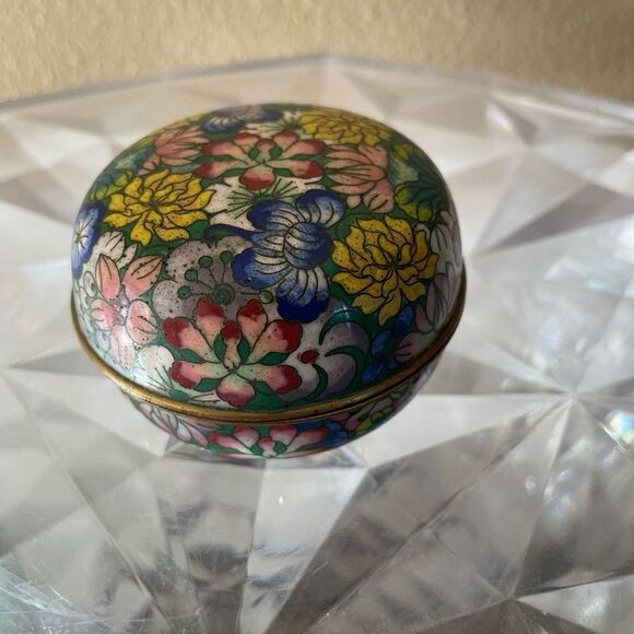 Cloisonné Bird Egg Blue Enamel Floral Vintage Trinket Round Box - Picture 2 of 11